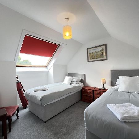 Villa Golf Retreat In Historic St Andrews Extérieur photo